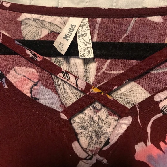 Wine Red Floral Crop Top - Picture 2 of 2